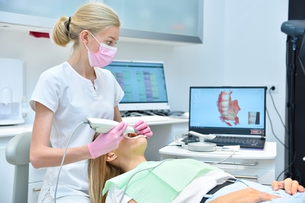 itero-scanner-wesbrook-village-dental
